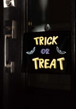 Fun World 11-in Neon Light Trick Or Treat Sign